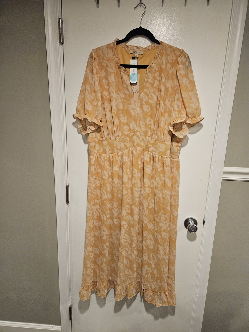 Light Yellow Floral Midi Dress with Ruffle Sleeves